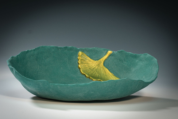 bowl with one gingko leavf-2021-03